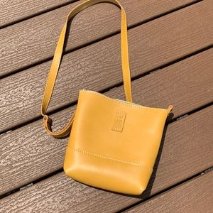 NWOT Portland Leather Goods Sunflower Yellow Festival Bag